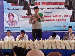 Mubaligh Bripka Mustaqim Rayakan Maulid Nabi Muhammad SAW Bersama Anak Yatim dan Lansia di Bondowoso