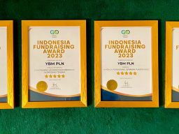 Tingkatkan Inovasi Penyaluran Zakat, YBM PLN Raih Empat Anugerah Indonesia Fundraising Awards 2023