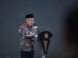 Dua Tahun Berturut-turut Darmawan Prasodjo Raih Green Leadership Utama Award , PLN Pecah Rekor Boron