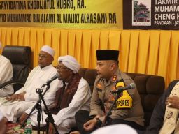 Kapolres Pasuruan Ajak Ulama Tuk Jaga NKRI Ketika Haul Abuya Assayyid Muhammad Bin Alawi Al-Maliki digelar