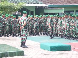 Pimpin Pelepasan Cuti Lebaran 2024, Dandim Ngawi Ingatkan Anggota Jaga Keamanan dan Hindari Pelanggaran