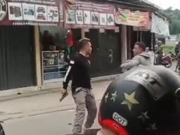 Polisi Amankan Pemalak Viral Bawa Pistol di Pasar Rancamanyar Bandung