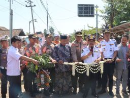 Polres Pasuruan Kota bersama Forkopimda Launching 5 Palang Pintu Perlintasan Sebidang Gelorakan BERTEMAN