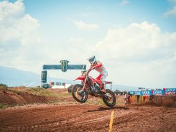 PLN Sukses Pasok Listrik Tanpa Kedip dalam Gelaran MXGP 2024 Seri 1 Lombok