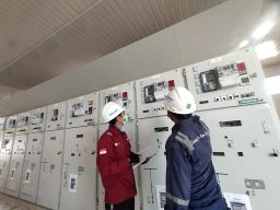 Terus Dukung Hilirisasi Industri, PLN Operasikan Transmisi Baru 150 kV untuk Smelter Ceria Group