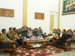 Listrik untuk Rakyat, PLN UIP JBTB dan Pemkab Sumenep Perkuat Sinergi Dukung Transisi Energi dan Penerapan ESG di Madura