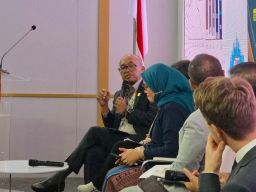 PLN untuk rakyat, memperkuat Jalur Menuju Pasar Karbon Global Melalui Investasi Transisi Energi