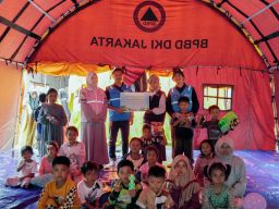 PLN Icon Plus Salurkan Bantuan untuk Warga Terdampak Erupsi Gunung Semeru di Lumajang