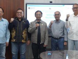 Momentum Ramadhan, PLN Salurkan 23.040 Unit REC ke PT Borneo Indobara untuk Dorong Green Mining