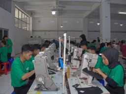 Sambut Hari Pelanggan Nasional, Cerita Perubahan dari Berbagai Daerah, Program TJSL PLN Hadirkan Manfaat bagi Masyarakat