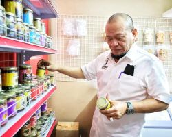 Ketua DPD RI Ajak Masyarakat Awasi Distribusi Minyak Goreng di Jawa Timur