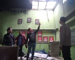 Pasca Dilalap Sijago Merah Kantor Balai Desa Sarang Meduro Masih Terbengkalai