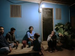 PLN untuk Rakyat, PLN Hadirkan Keadilan Energi Lewat Program Tirai Kasi di Kecamatan Ndona Timur NTT