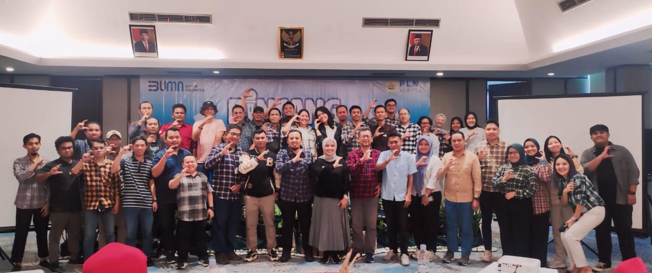 PLN Icon Plus Gelar Media Gathering Dan Penyerahan TJSL, Upaya Perusahaan Menjawab Tantangan Global
