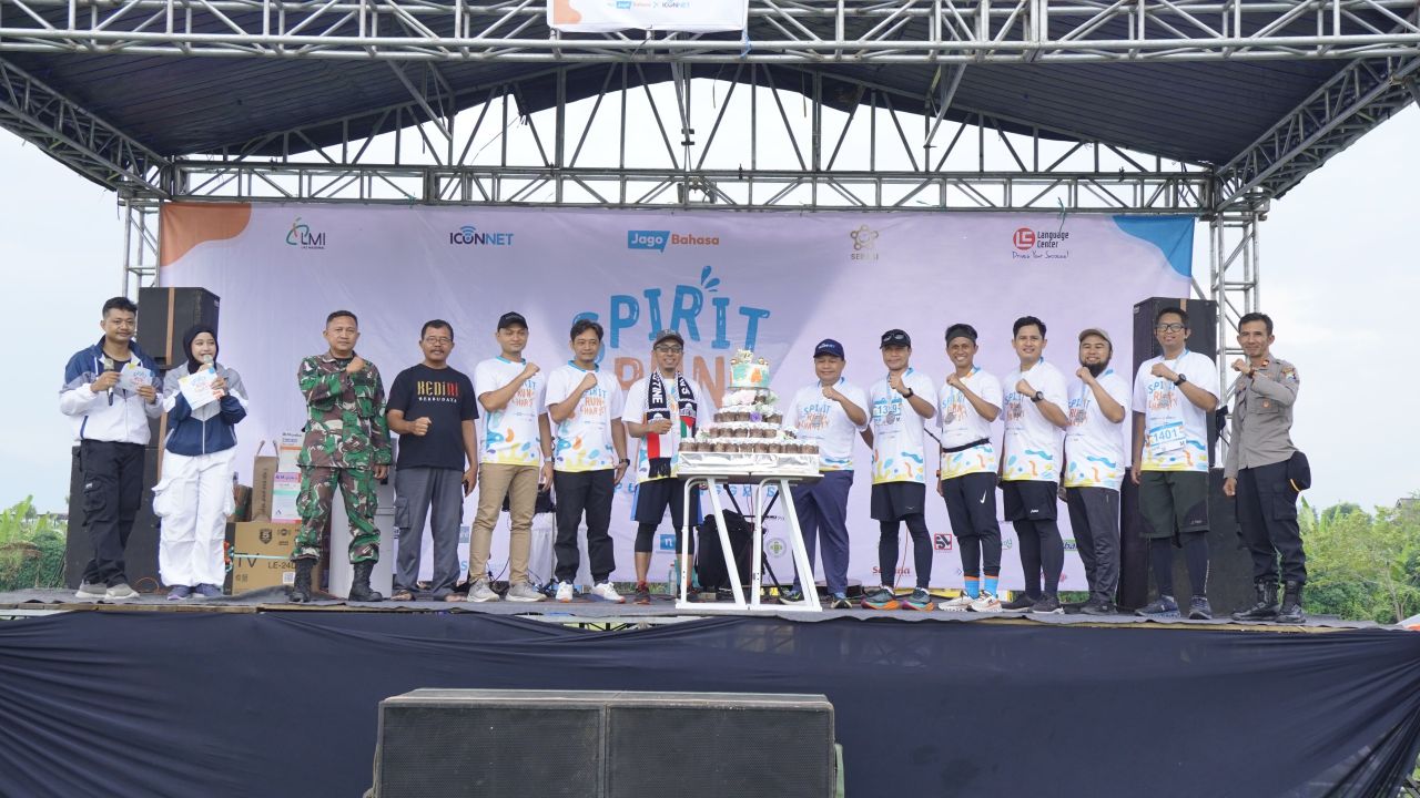 Event Lari Spirit Run &amp;amp Charity 2024 Bersama Jago Bahasa x ICONNET Di Kampung Inggris Pare