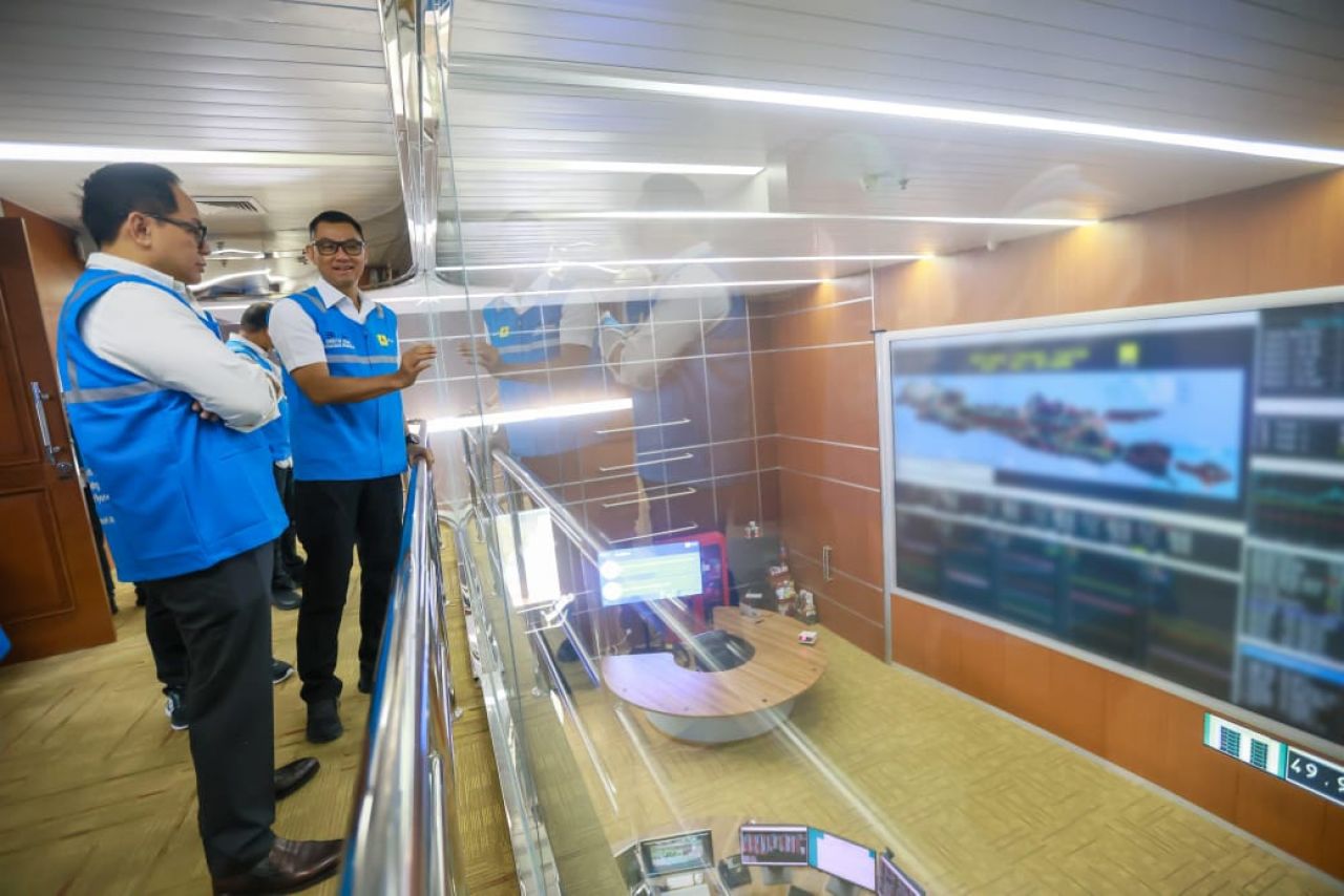 Sambut Tahun Baru, Wamen BUMN Tinjau Sistem Monitoring Digital PLN, Pastikan Keandalan Kelistrikan Selama Nataru