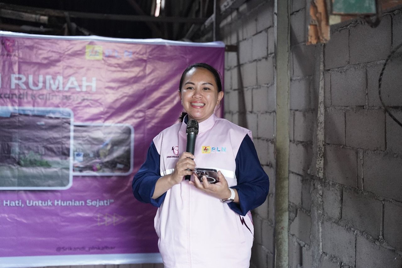 Sambut Tahun Baru, Srikandi PLN Wujudkan Rumah Impian Warga Desa Kuala Dua-Kalbar