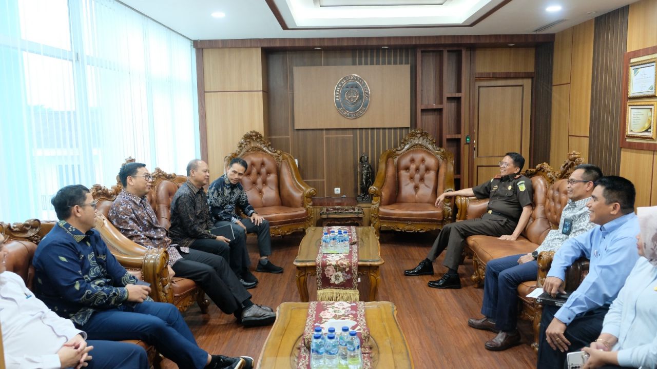 Semangat Hari Lahir Pancasila, PT PLN (Persero) Group Jatim Lakukan Audiensi dengan Kejaksaan Tinggi Jawa Timur