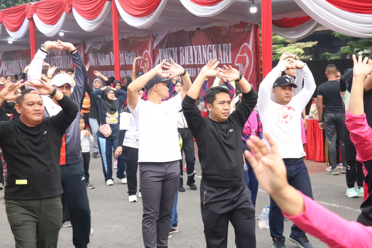 Polisi Sahabat Masyarakat: CFD dan Layanan Publik Warnai Hari Bhayangkara ke-79 di Polres Tanjung Perak"
