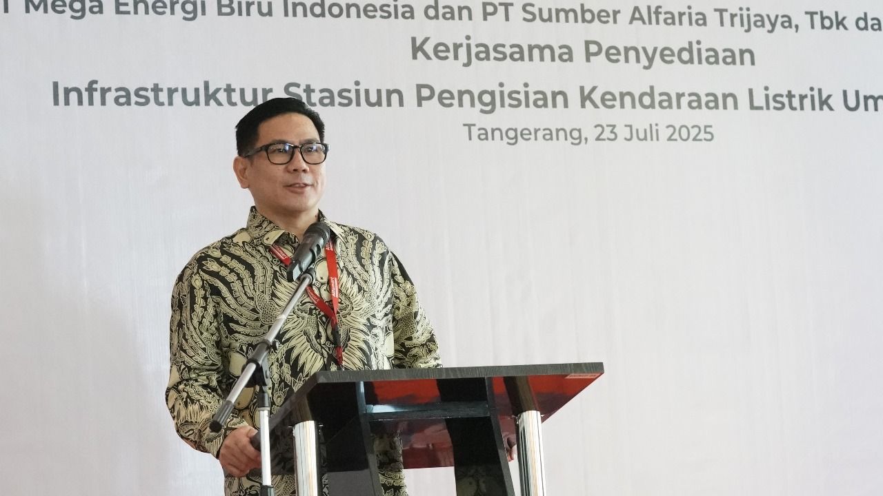 Semangat Kemerdekaan, PLN, MEBI, dan Alfamart Kolaborasi Kembangkan Infrastruktur SPKLU di Lokasi Strategis se-Indonesia