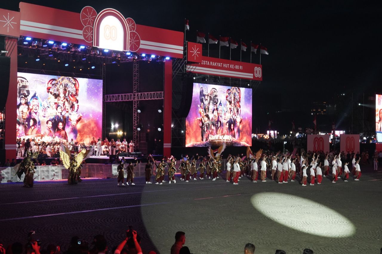 Hari Pelanggan Naional,Listrik Aman Selama Pesta Rakyat & Karnaval Kemerdekaan, Kemenpar: PLN Luar Biasa!