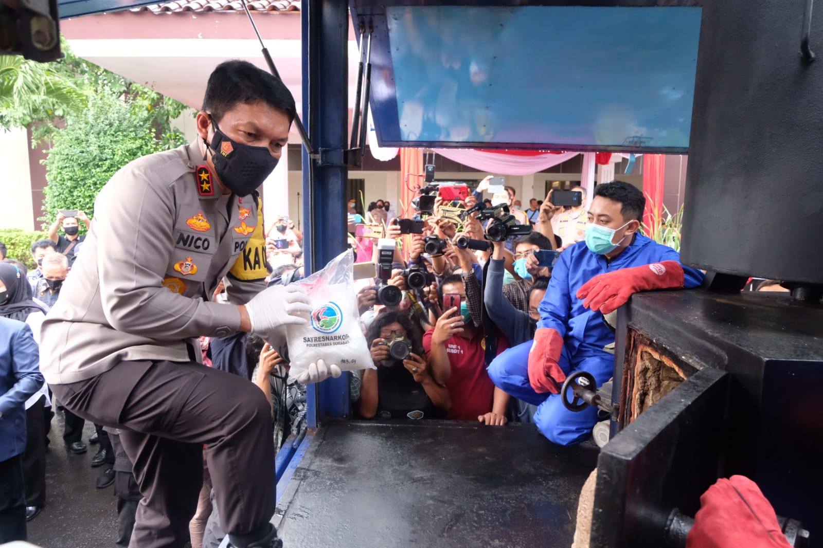Jelang Ramadhan, 116,073 Kg Sabu, 34.417 butir Ekstasi dan belasan kilo Ganja dimusnahkan oleh Dit Resnarkoba Polda Jatim dan Jajaran