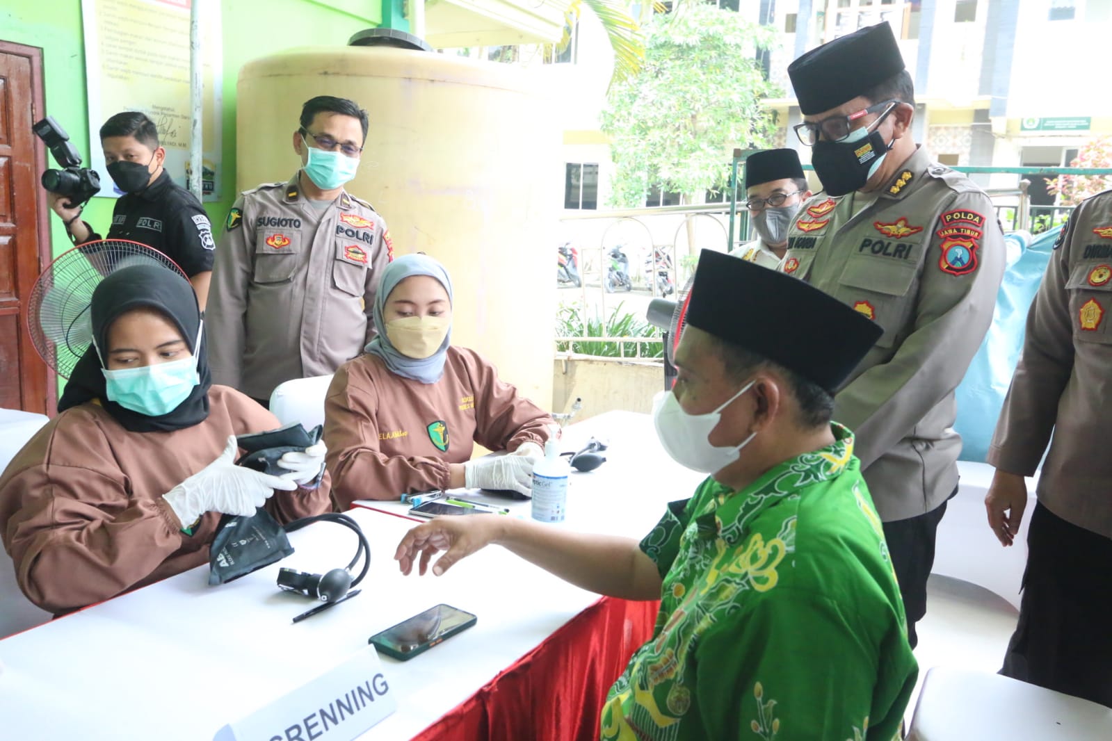 PJU Polda Jatim Cek Vaksinasi di PCNU Gresik