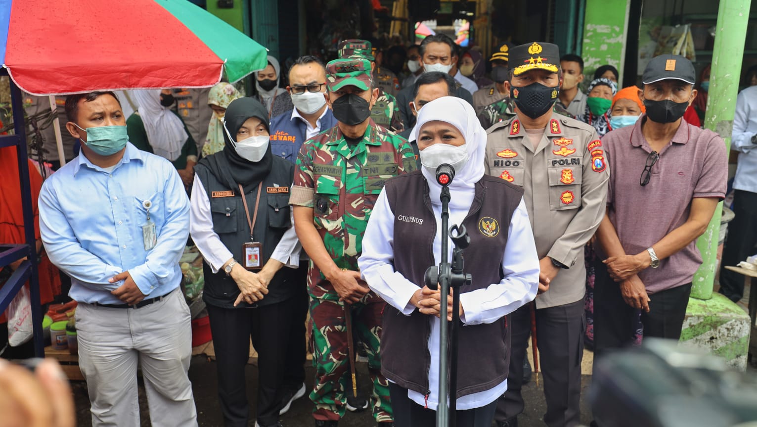 Forkopimda Jatim Lakukan Pengecekan Harga dan Distribusi Migor di Pasar Soponyono Rungkut