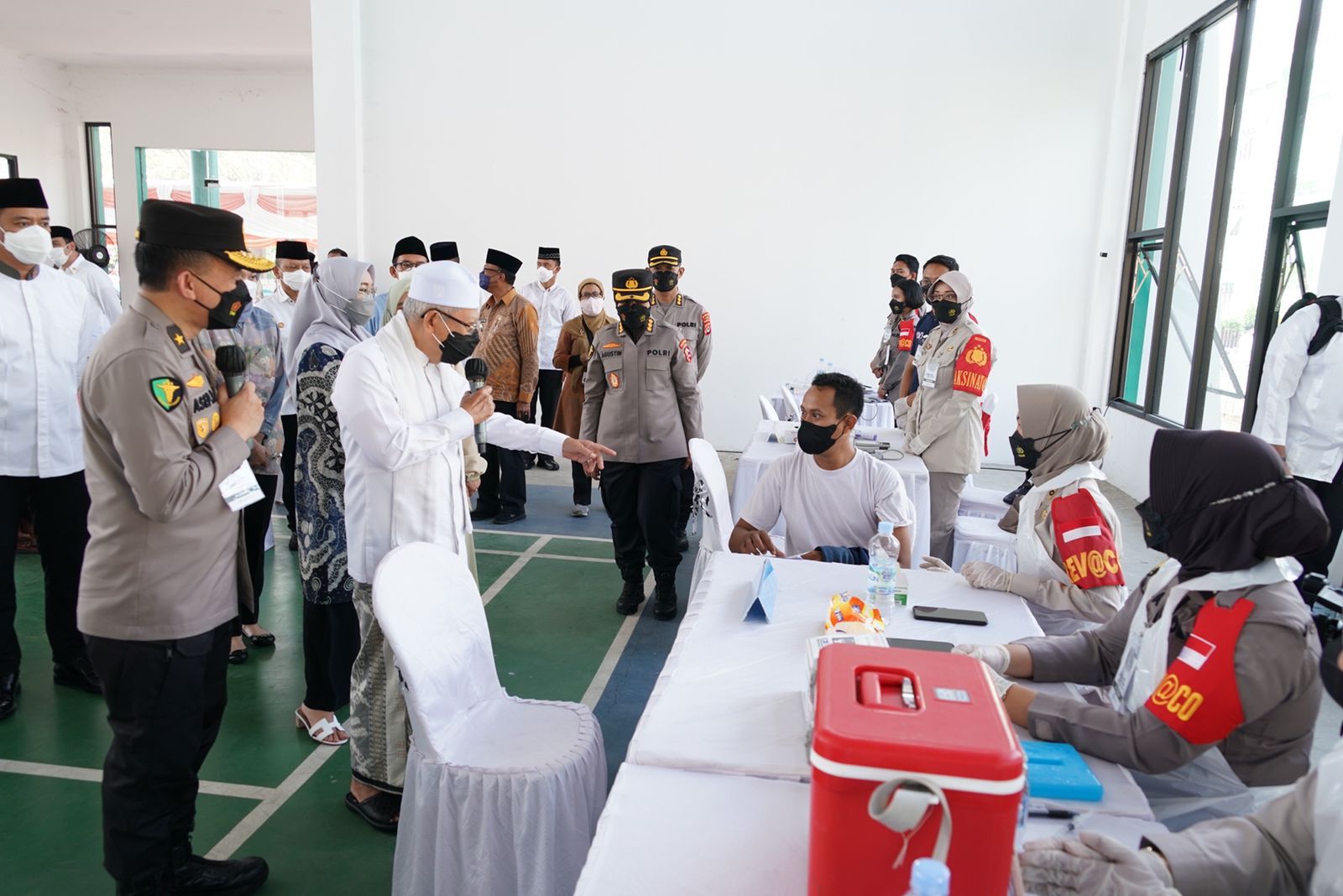 TNI-Polri dan Kemenkes Gelar Baksos Kesehatan di Banten