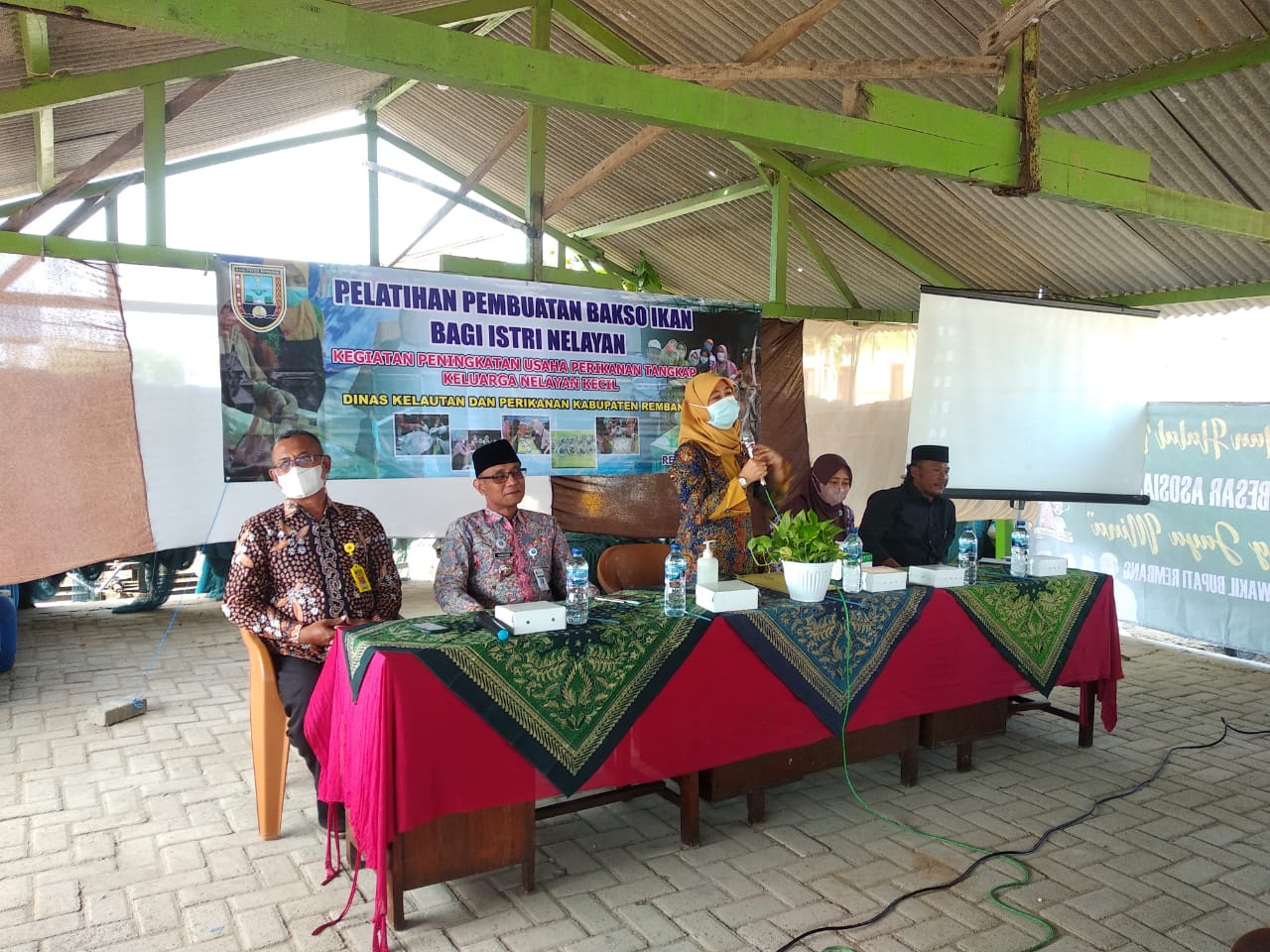Jurus Jitu Ibu Ketua TP PKK Entaskan Kemiskinan Ekstrim di Desa Sarang Meduro