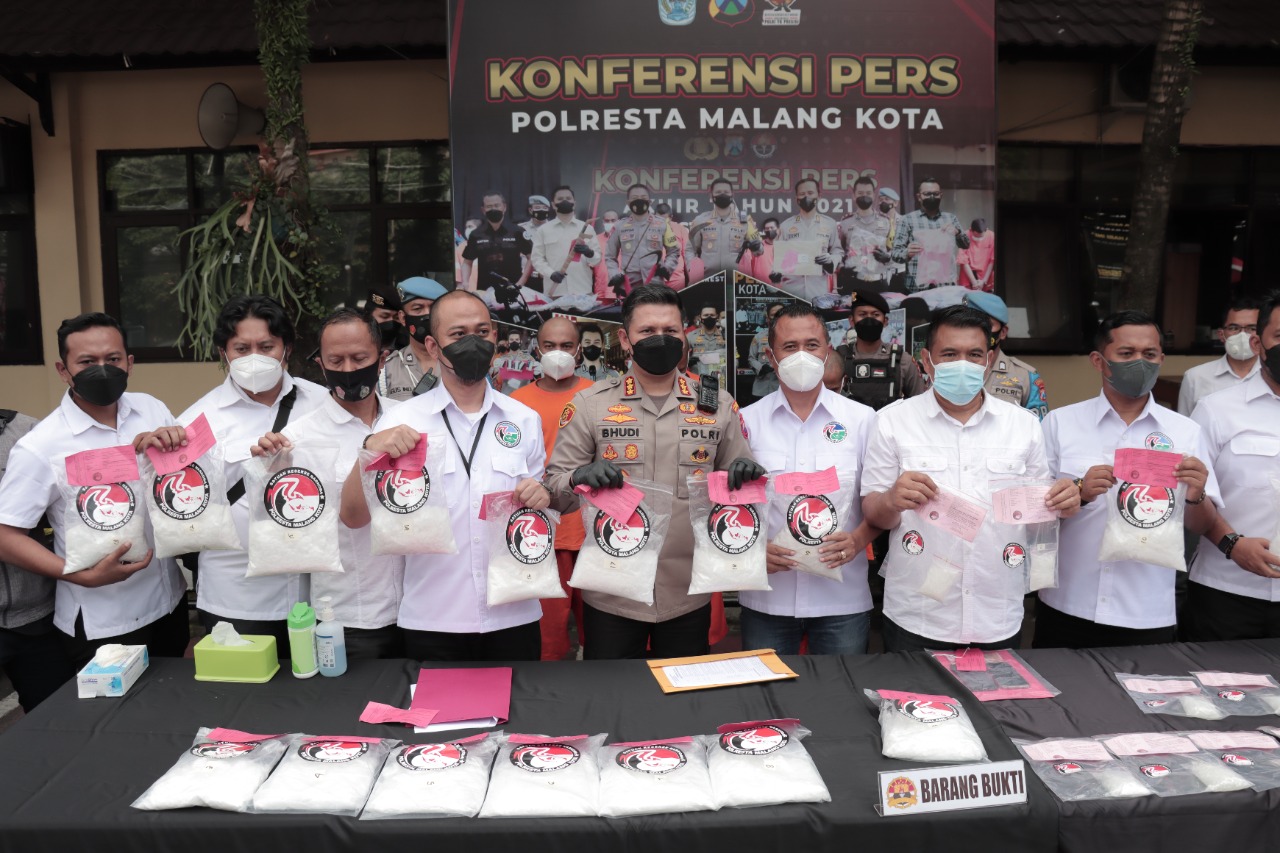 Kembali Catatkan Prestasi, Polresta Malang Kota Berhasil Mengamankan Pengedar Sabu 21 Kg