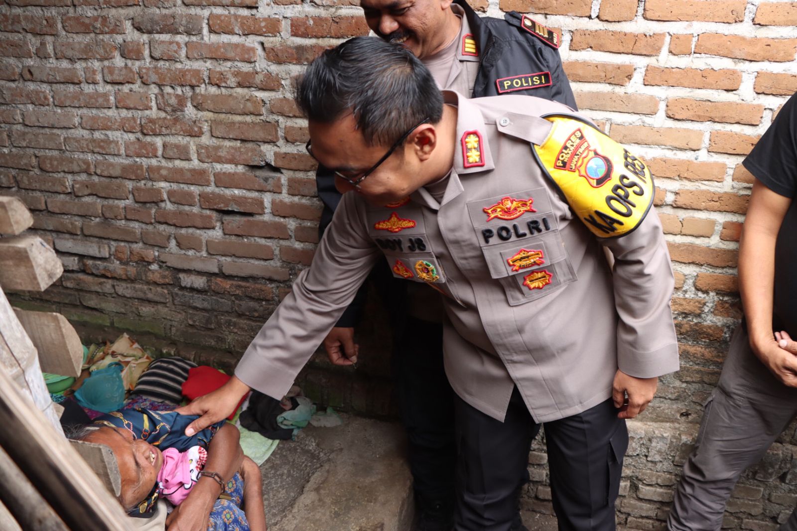 Bantu Pengobatan ODGJ, Polres Nganjuk Laksanakan Progam Kebaikan Bergulir