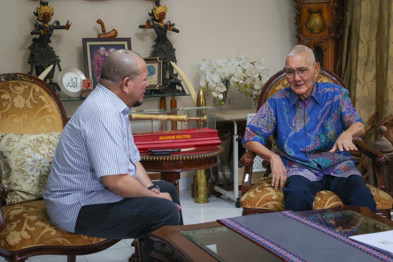 Temui Try Sutrisno, LaNyalla Laporkan Ikhtiar Perbaikan Sistem Bernegara Indonesia