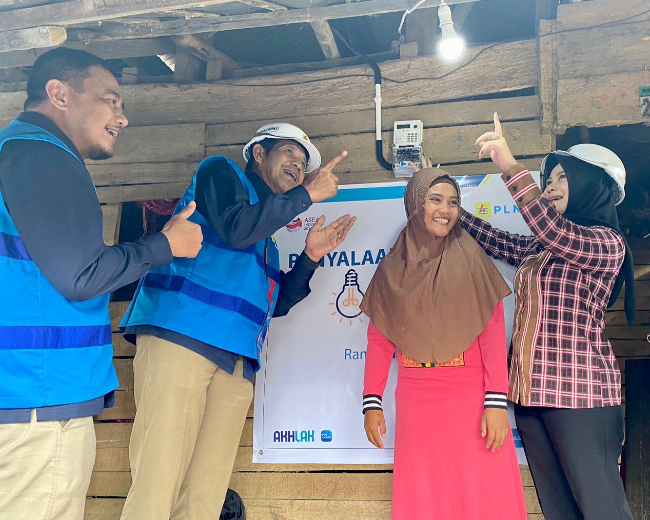 Lewat PMN, Kini 51 Desa Wilayah 3T di Sulselrabar Nikmati Listrik 24 Jam PLN